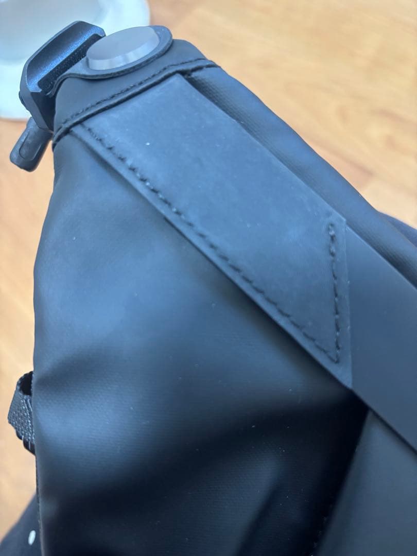 ニード ボディバッグ FINO IV F4 NIID URBANATURE