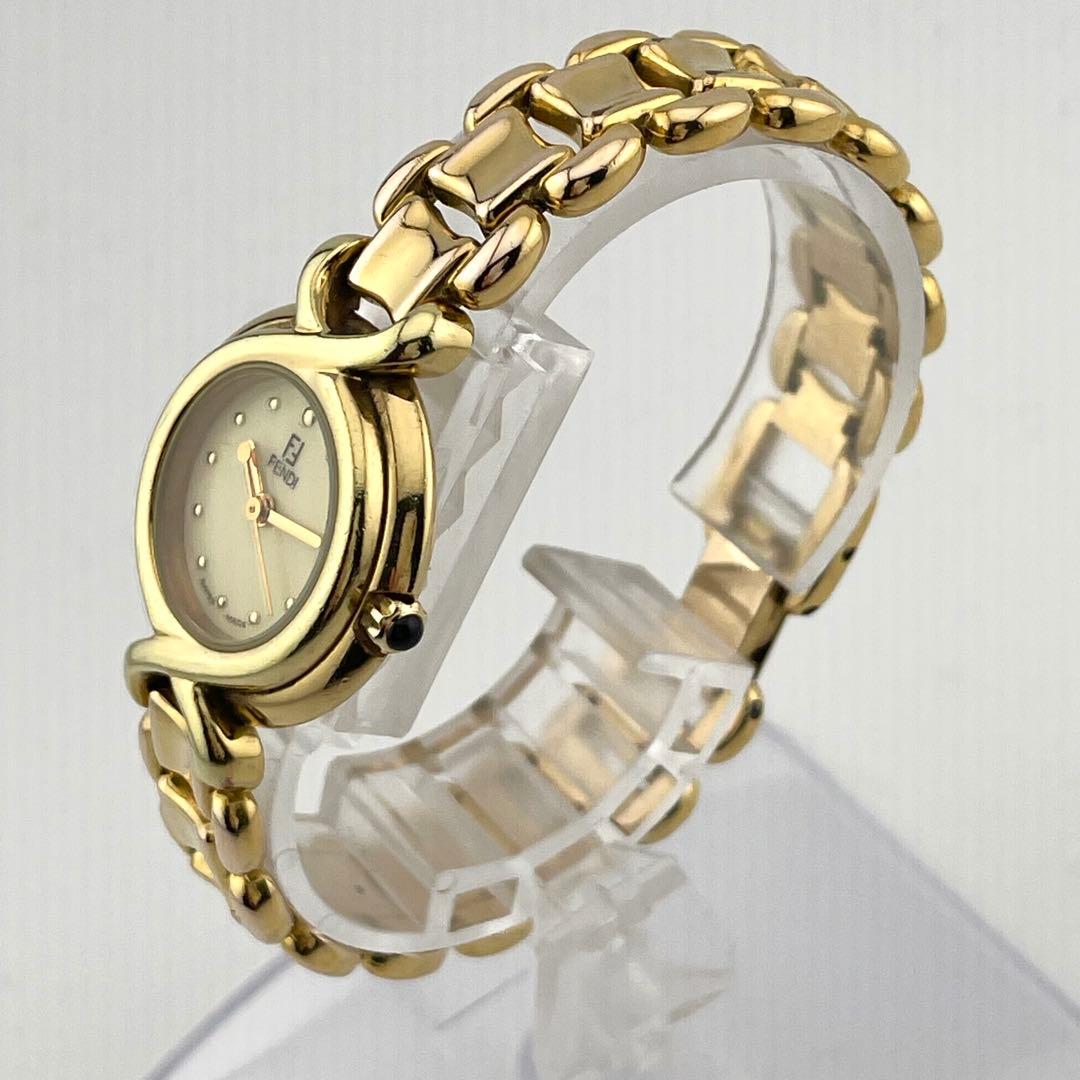 【稼働/新品電池】フェンディ　シェル文字盤　腕時計　ゴールドウォッチ　レディース