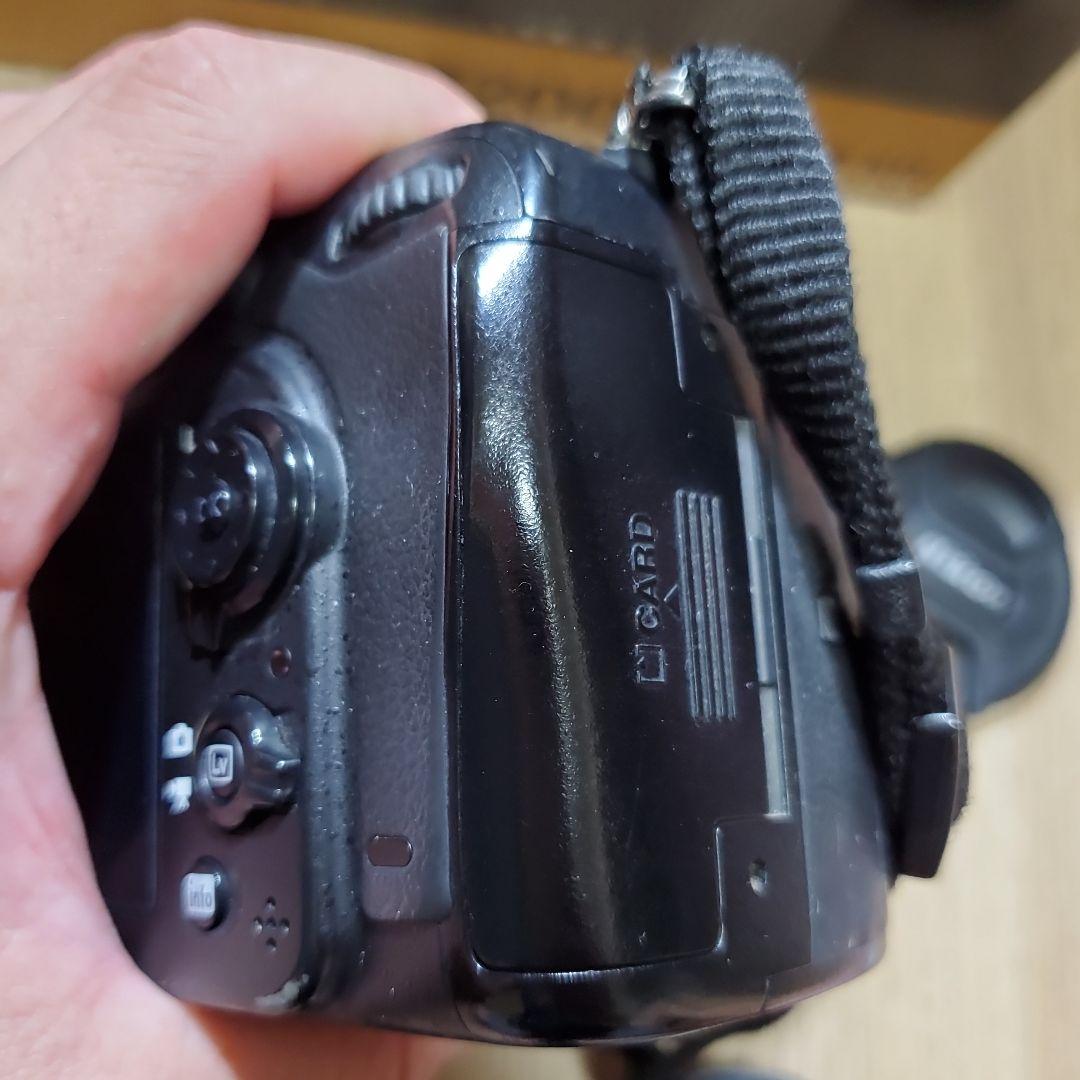 Nikon D7200 18-140 VR KIT　箱あり