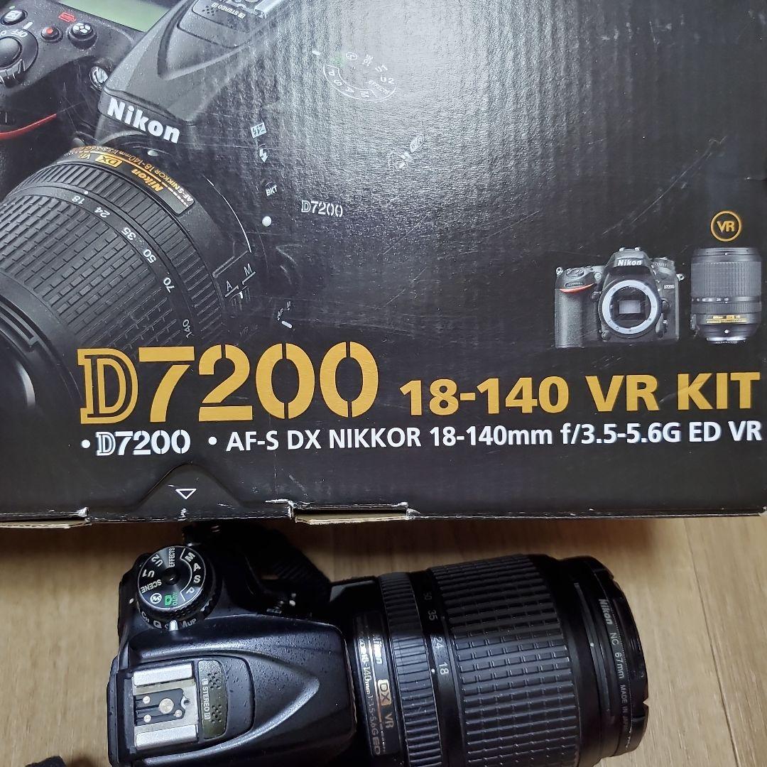 Nikon D7200 18-140 VR KIT　箱あり