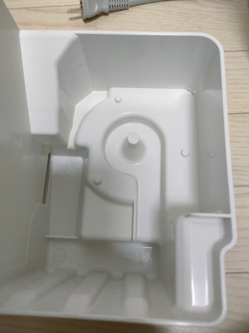 パナソニック　次亜塩素酸空間除菌脱臭機　ジアイーノ　F-MV2100 2020年