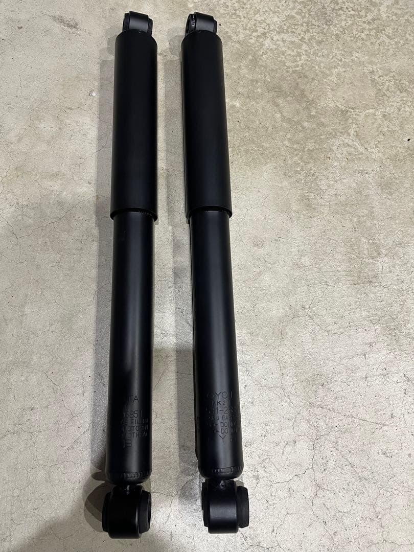 ハイエース 新車外し ショックアブソーバー