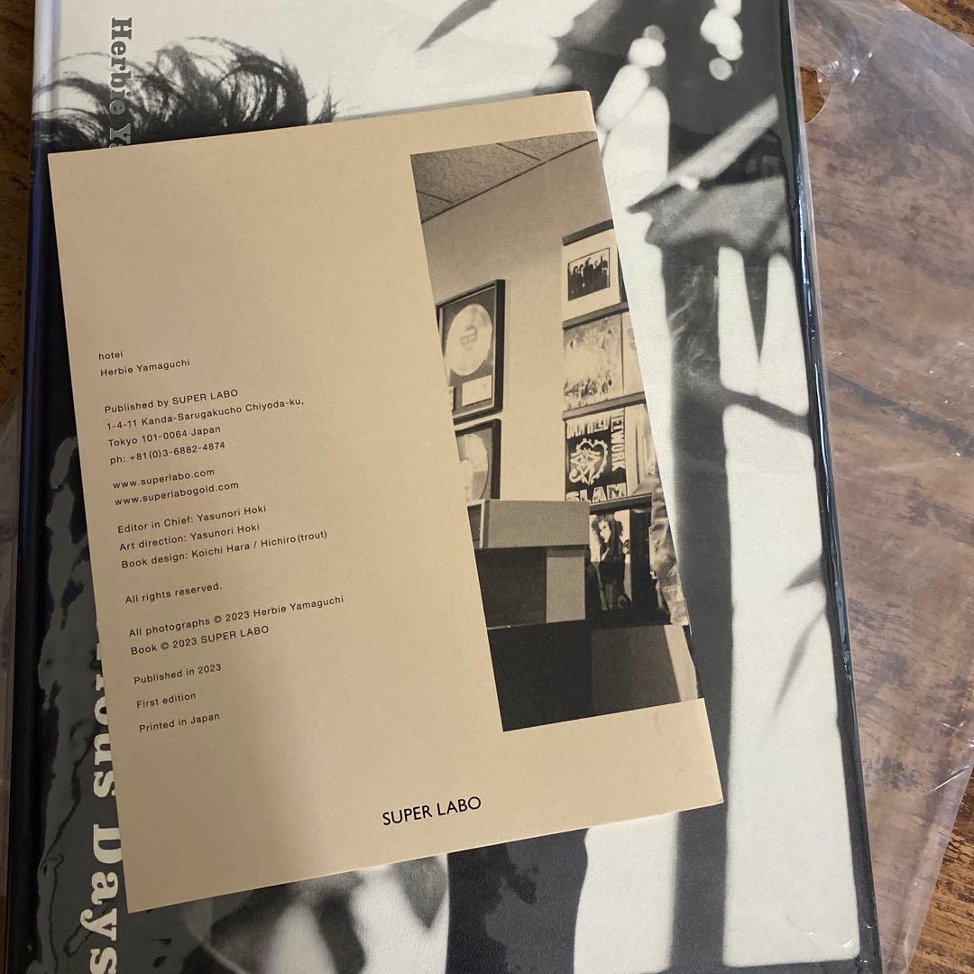 美品　布袋寅泰写真集GloriousDaysハービー山口氏直筆サイン入り