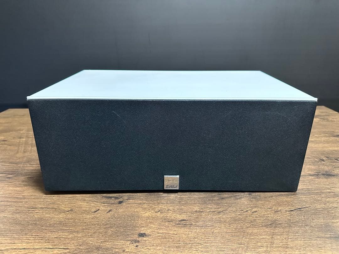 美品　DALI センタースピーカー ZENSOR VOKAL ホワイト