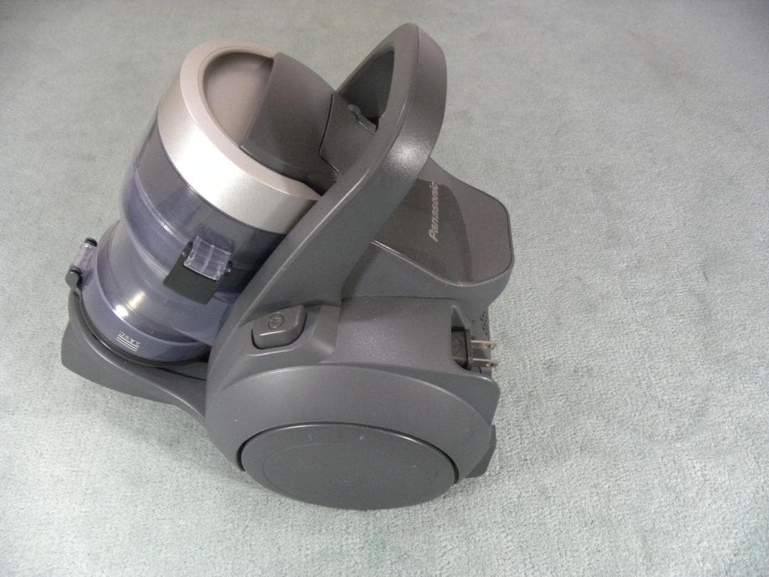 Panasonicサイクロン掃除機MC-SR40Kからまないブラシ