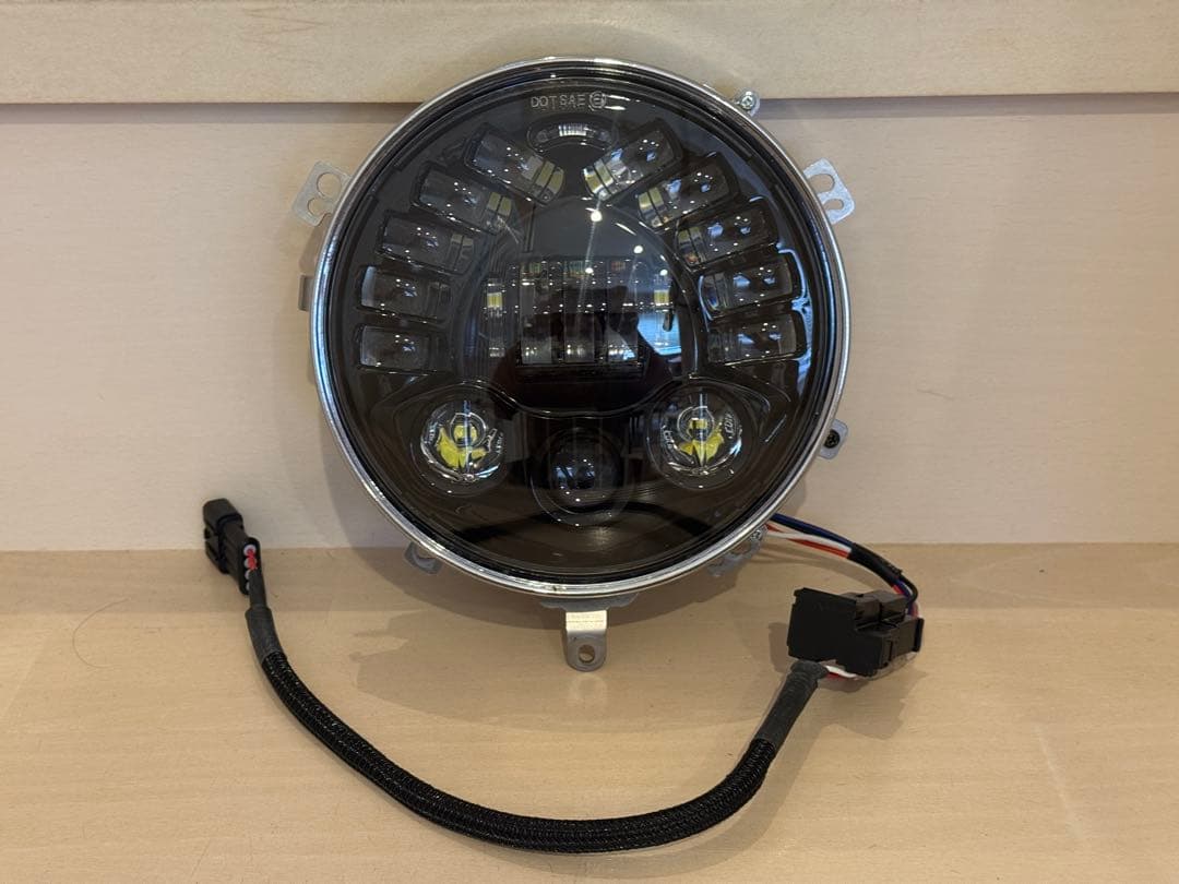 期間限定！大幅値下げ！Z900RS アダプティブヘッドライト モトデミックタイプ