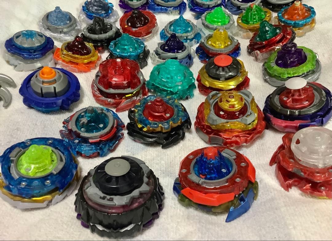 ア*ル様 メタルファイトベイブレード、ベイブレードバースト 全部まとめ売り オー