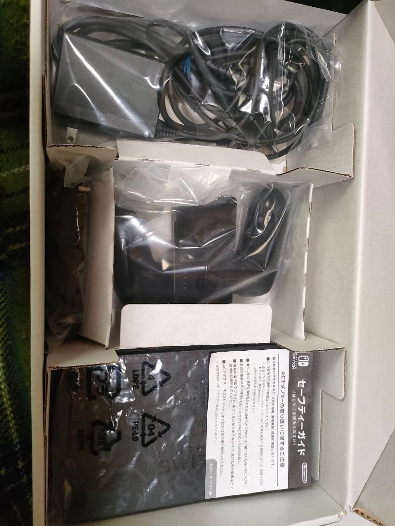 F*u様 Nintendo Switch 本体 ネオンブルー Joy-Con