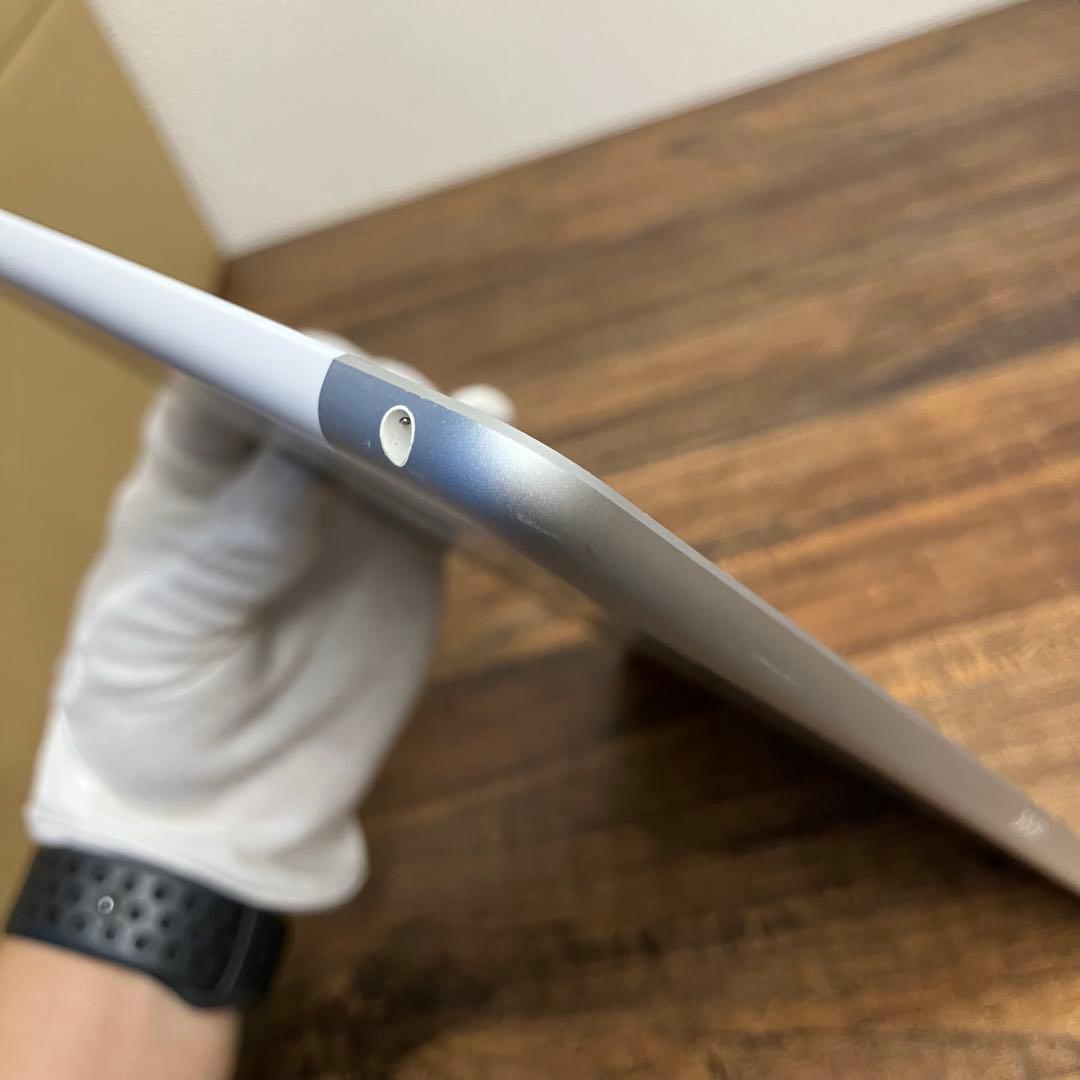 iPad 第9世代 64GB Wi-Fi+Cellularモデル シルバー