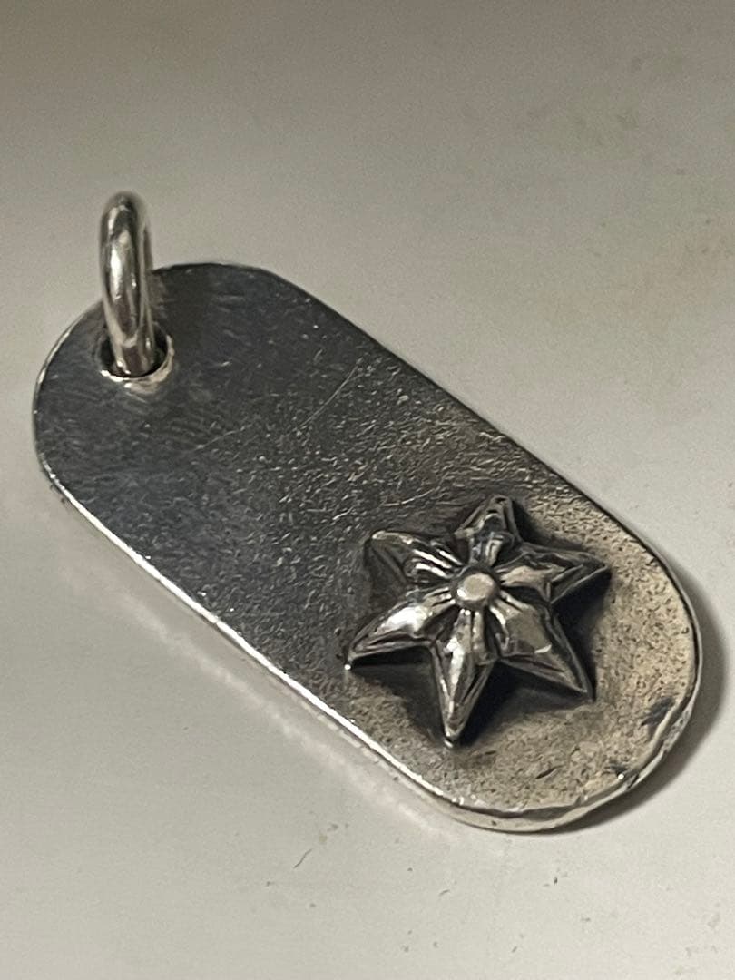 【正規品】クロムハーツ レイズドスター ドッグタグ