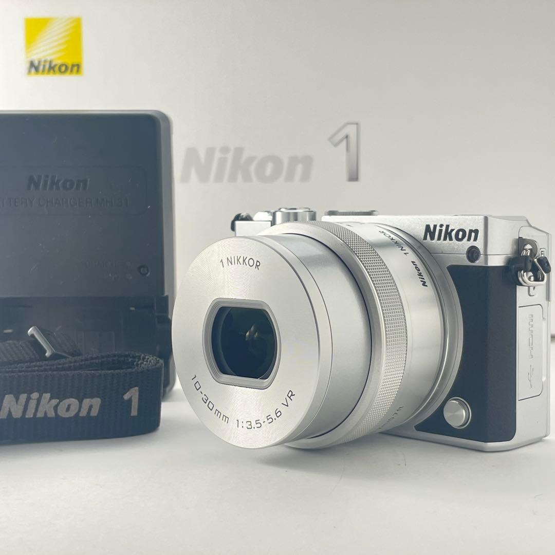 【ショット数200・返品保証】Nikon1 J5 標準レンズキット