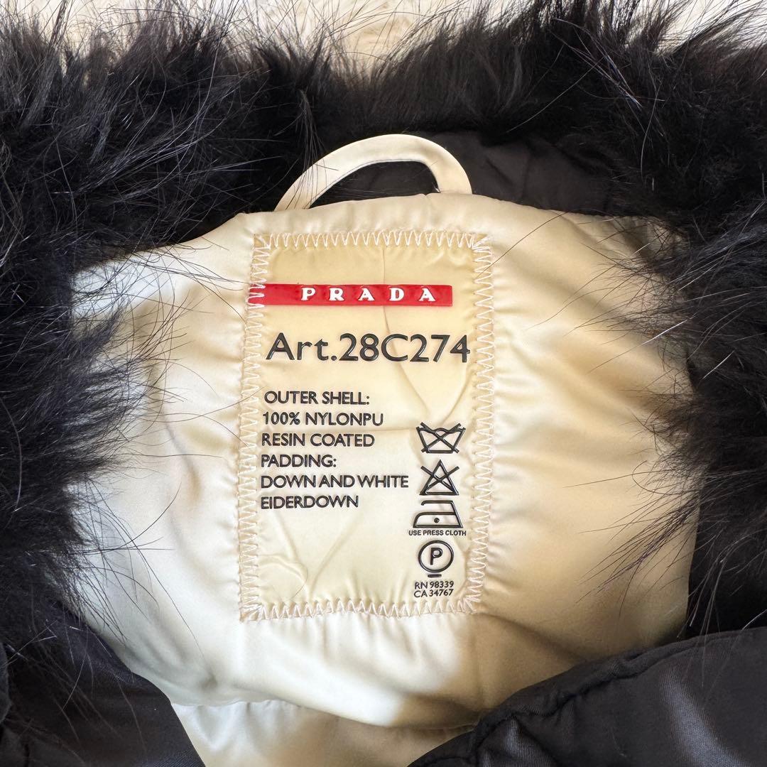 専用　プラダ　ダウンコート　ラクーンファー　ロゴベルト　Lサイズ　ブラック