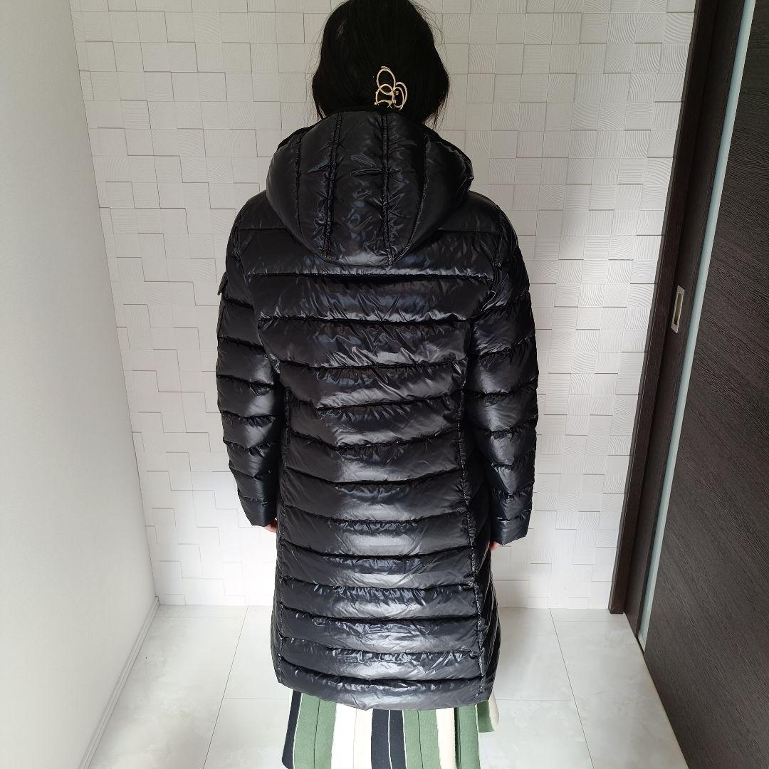 まいちゃん様　美品✨️モンクレール　MOKA サイズ2　ダウン　ブラック　 M
