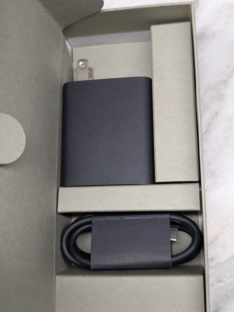 arrows Alpha M08 ホワイト