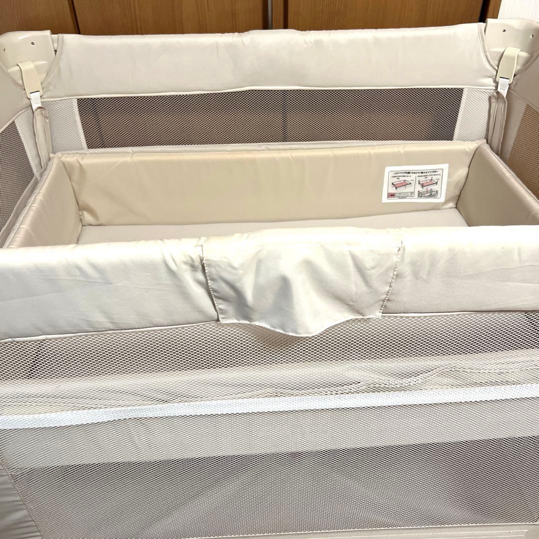 美品　アップリカ　ココネルエアープラス　ベッド横収納付き