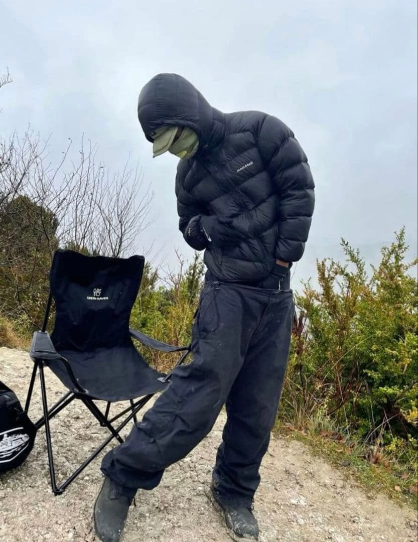 モンベル ライトアルパインダウンパーカ xl ブラック