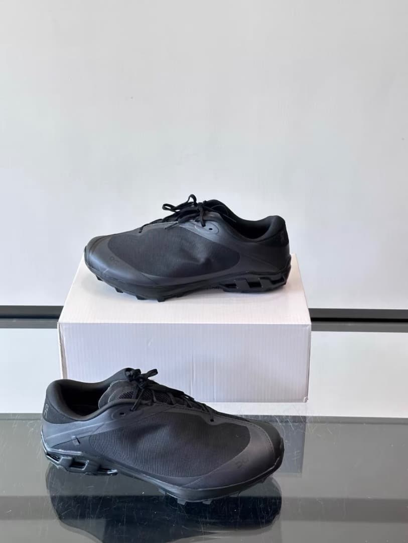 PAF On Cloudventure Peak スニーカー