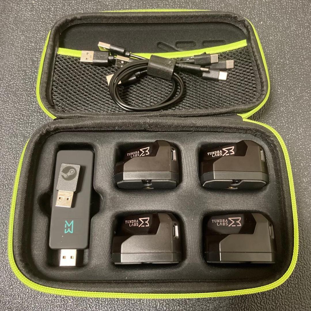 Tundra Tracker 4個 ＋SW3ドングル＋SteamVRドングル