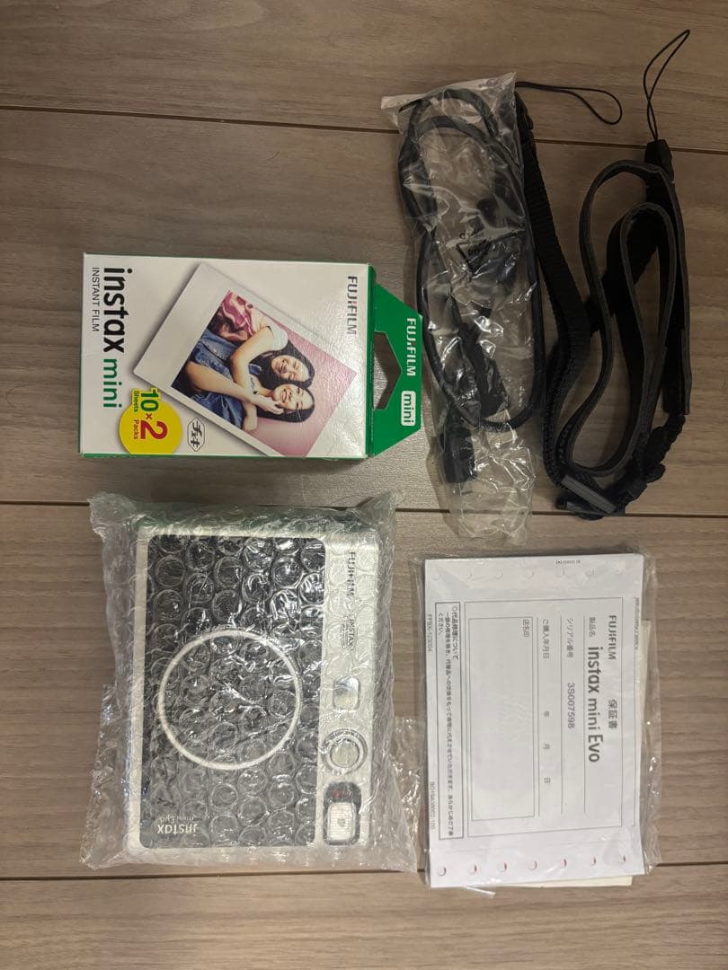 Fujifilm instax mini Evo インスタントカメラ