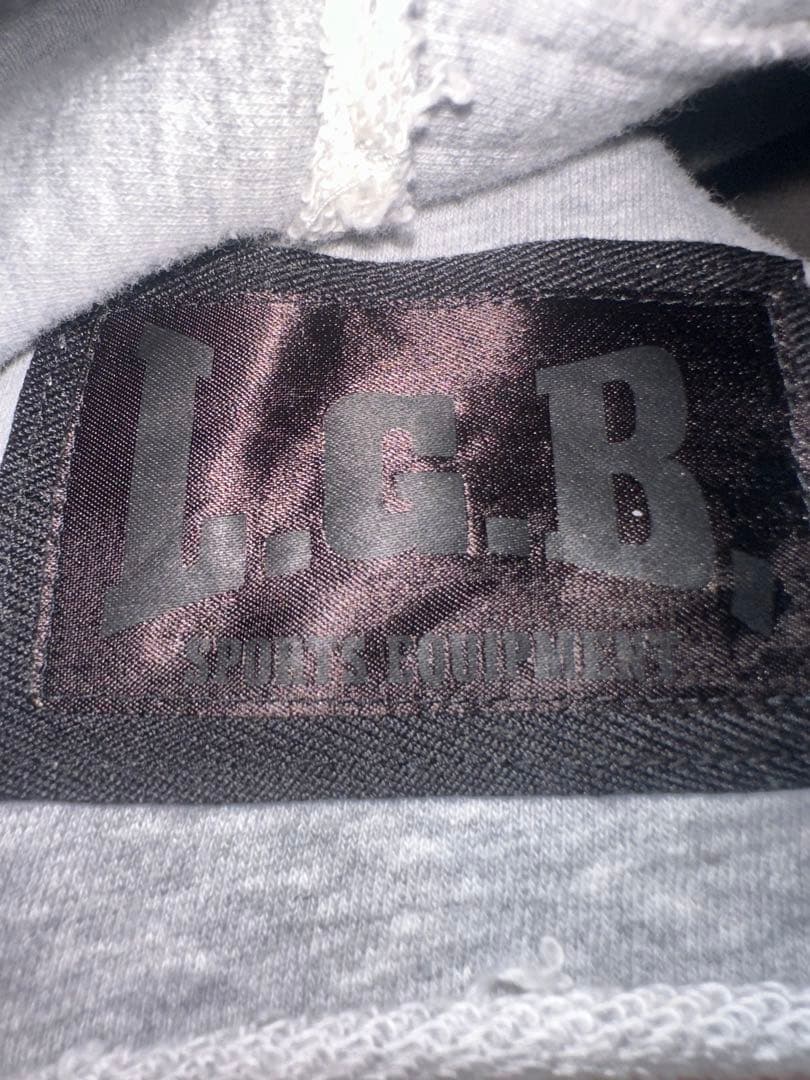 L.G.B. グレー フード付きパーカー