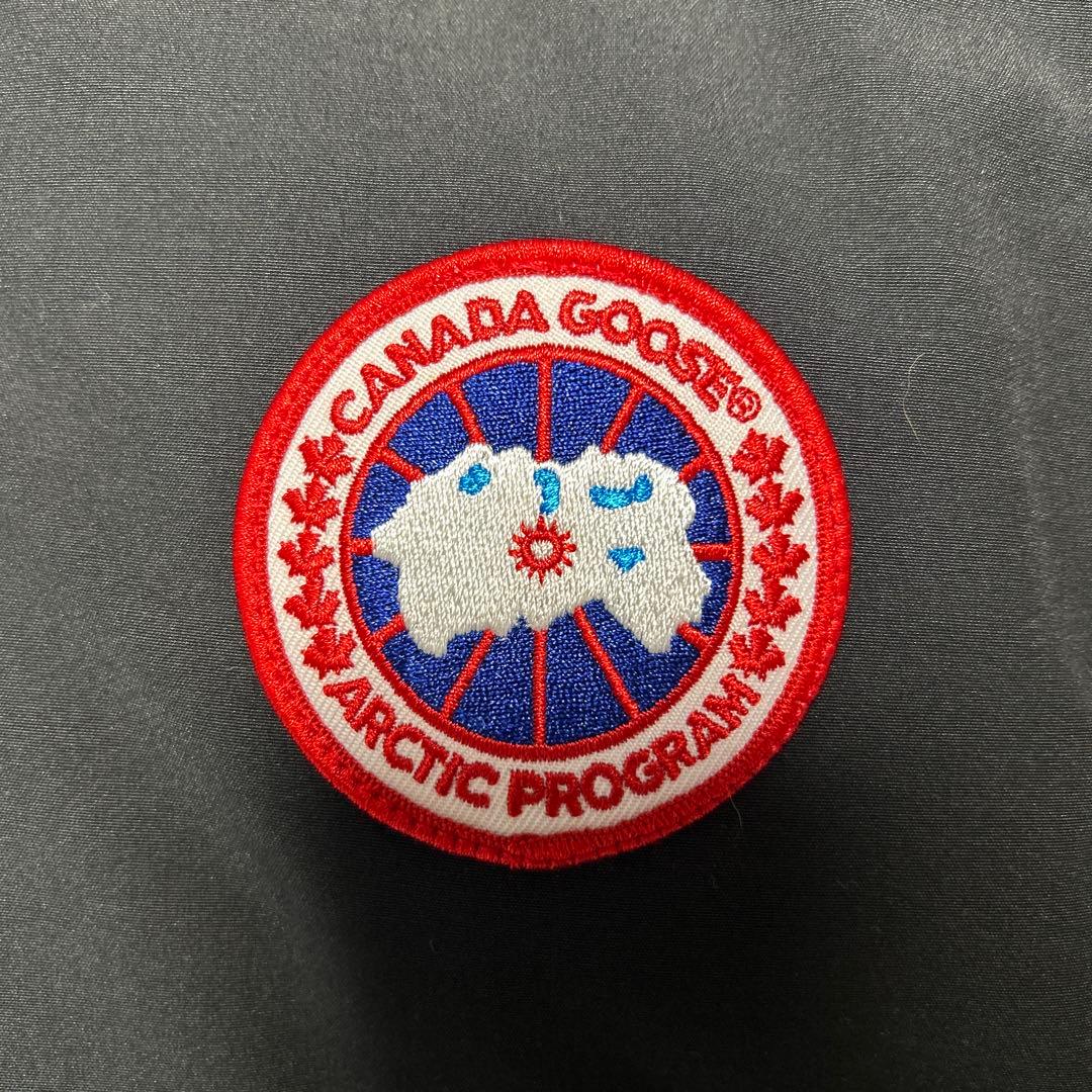 カナダグース　ベスト4151M Sサイズ