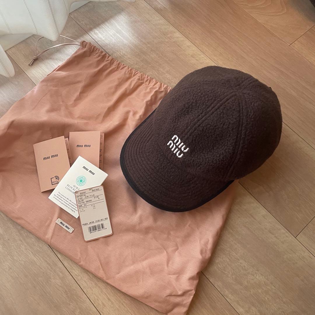 ミュウミュウ MIUMIU フリース　キャップ　Mサイズ　美品