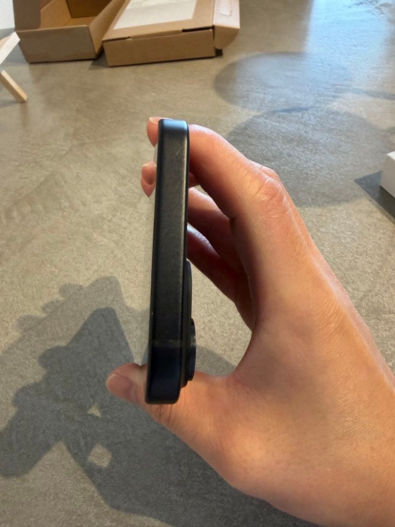 【アント】iPhone 15 ブラック128GB 箱、充電ケーブル付き