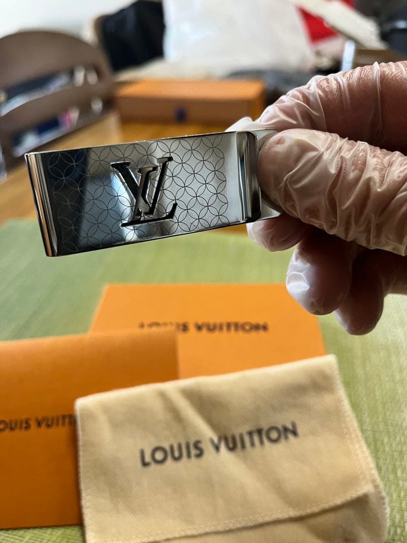 マネークリップ　ビルクリップ　ルイヴィトン