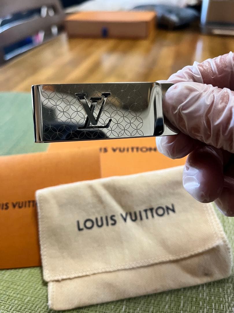 マネークリップ　ビルクリップ　ルイヴィトン