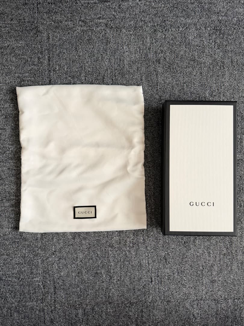 GUCCI ブレード　エンブリロイダリー　５９７６７７