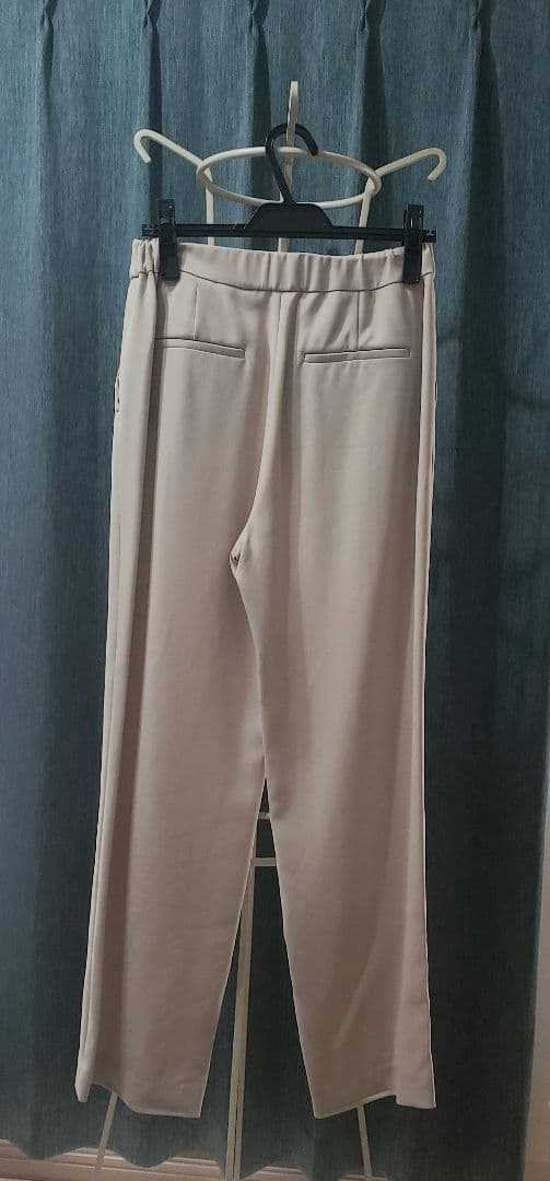 セオリーリュクス　ベージュ スーツ　38