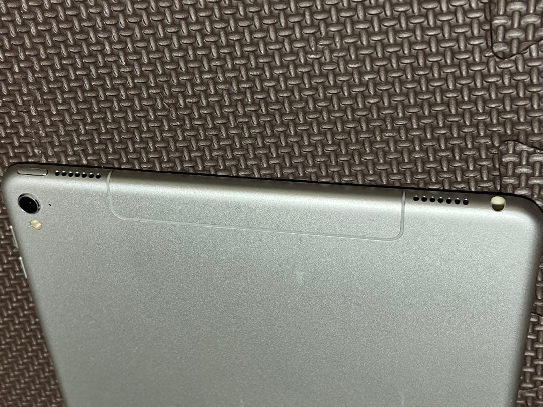 iPad Pro 9.7インチ Wi-Fi+Cellular 32GB シルバー