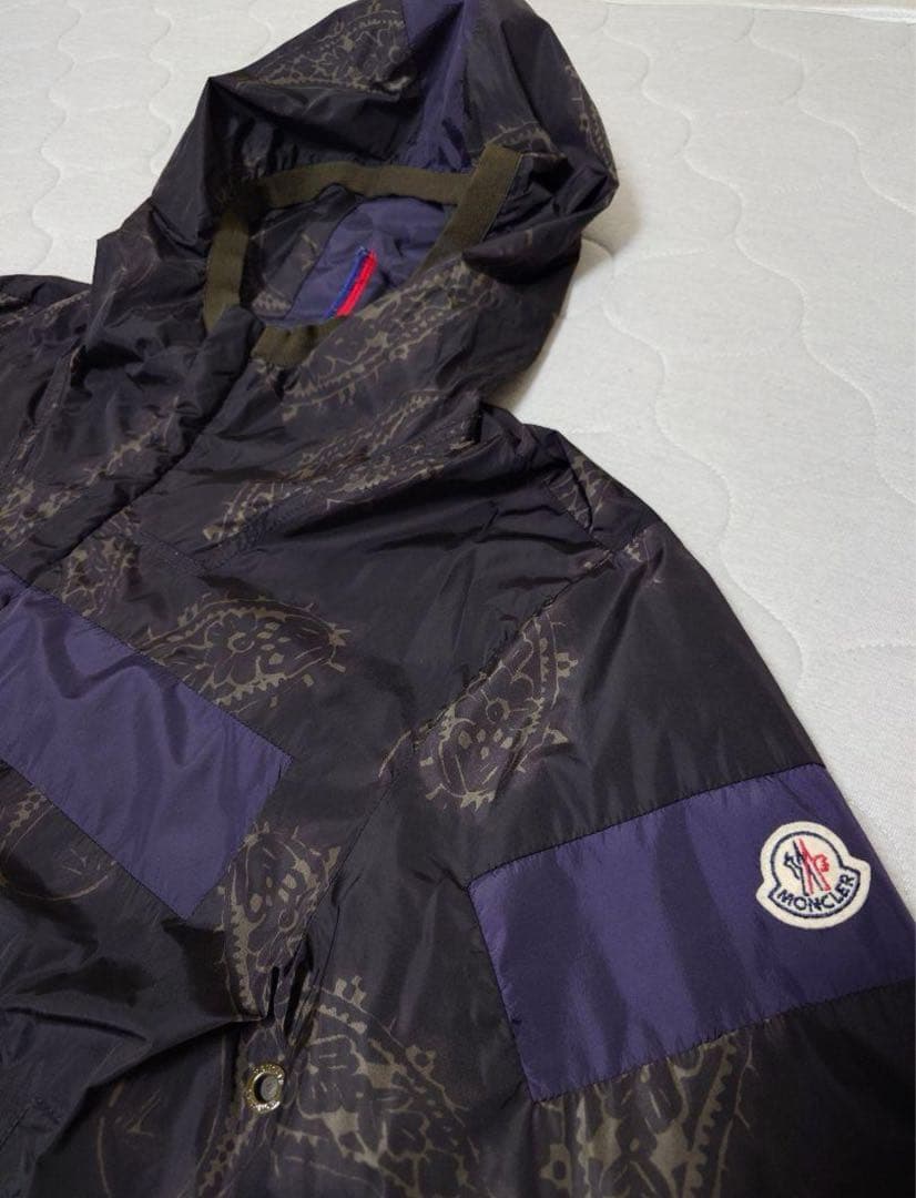 t*n様 【MONCLER】【ルーマニア製】モンクレール ジップアップパーカー