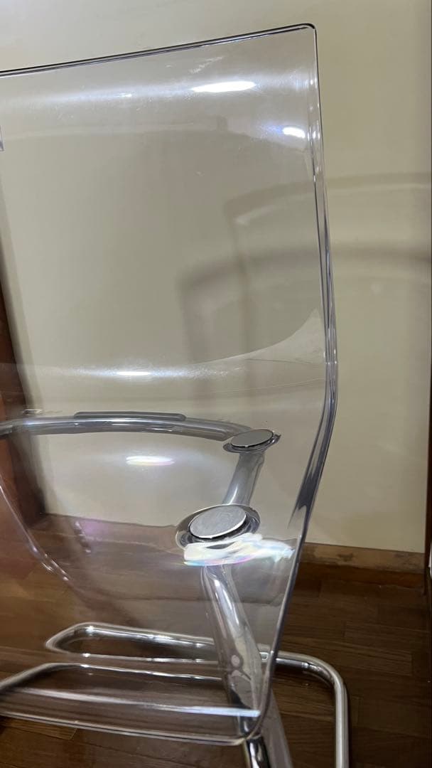 IKEAの人気チェア「TOBIAS（トービアス）」のクリア/クロム