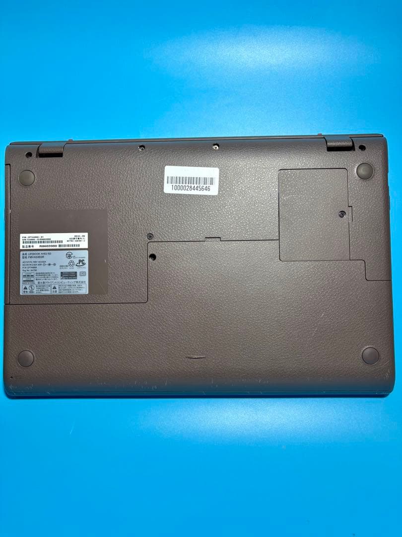 富士通 LIFEBOOK AH53/B3 i7 8550U 32GB 2TB