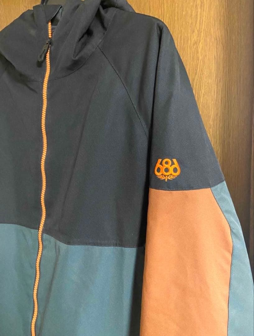 686 スノーボード　ウェア　ジャケット