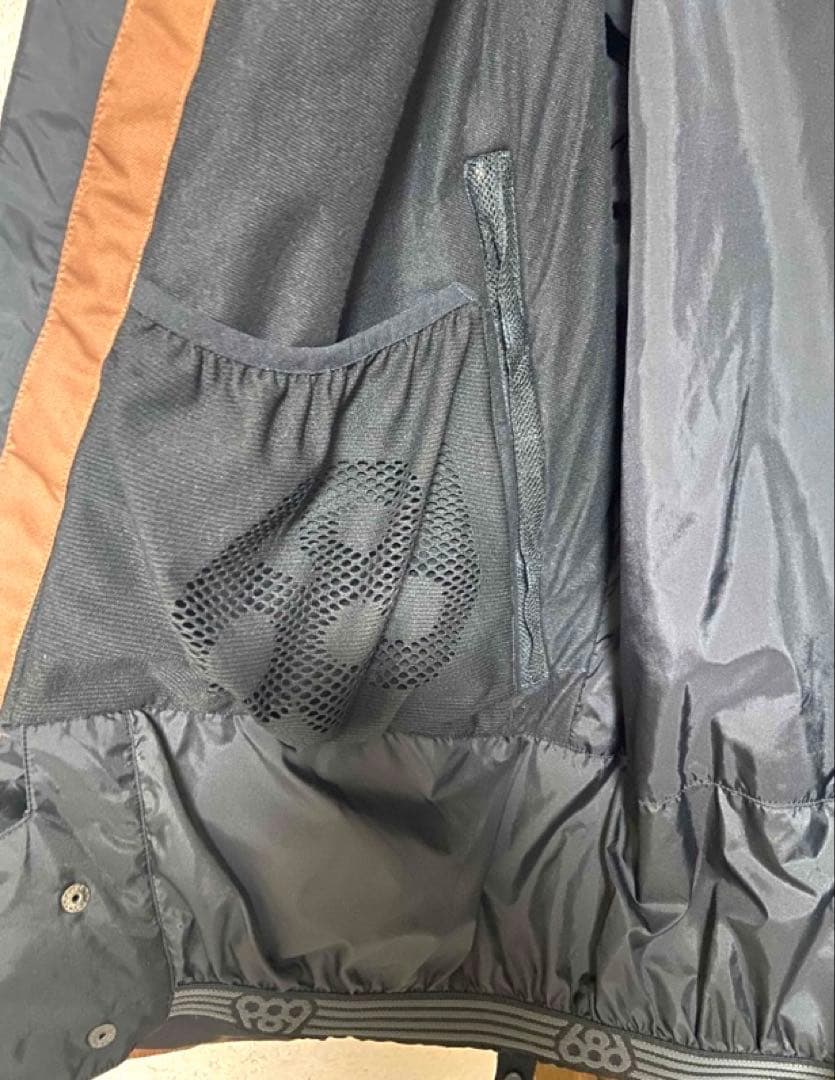 686 スノーボード　ウェア　ジャケット