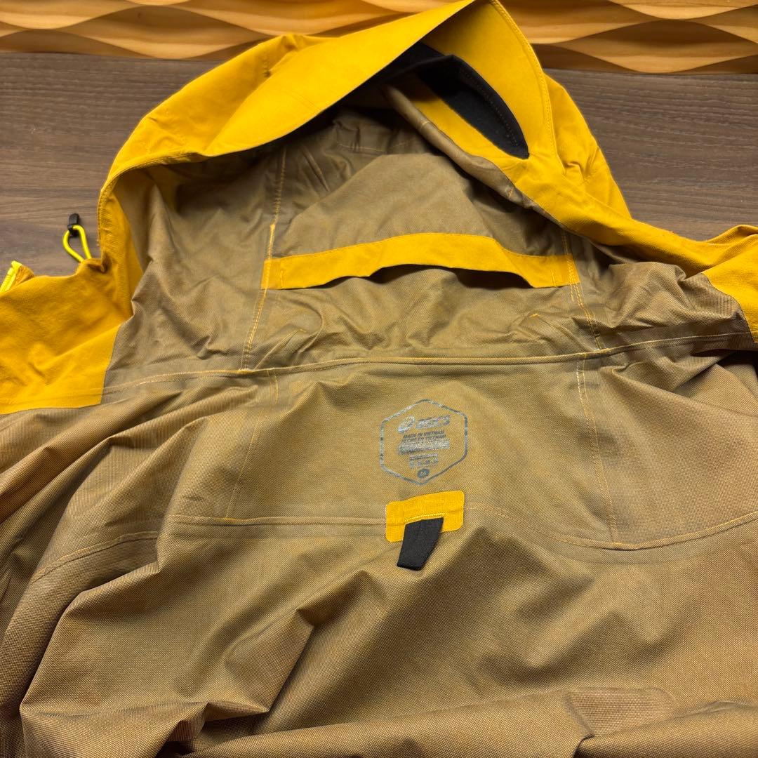 アシックス　FUJITRAIL防水浸透ジャケット　Mサイズ