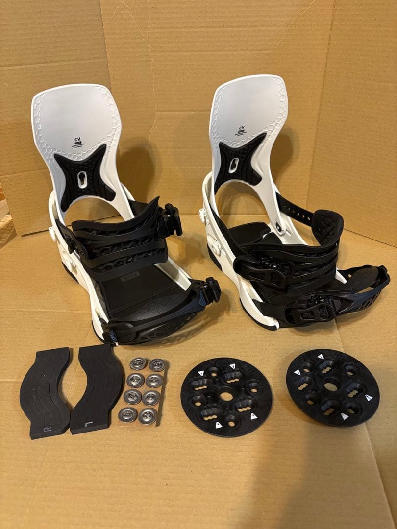 美品　25-26 FLUX CV OFF WHITE SIZE:M