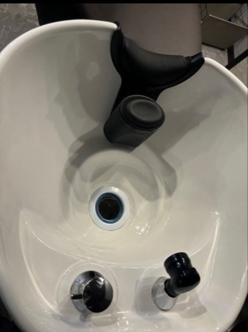 シャンプー部分【美品】シャンプー台、回転電動セットイス