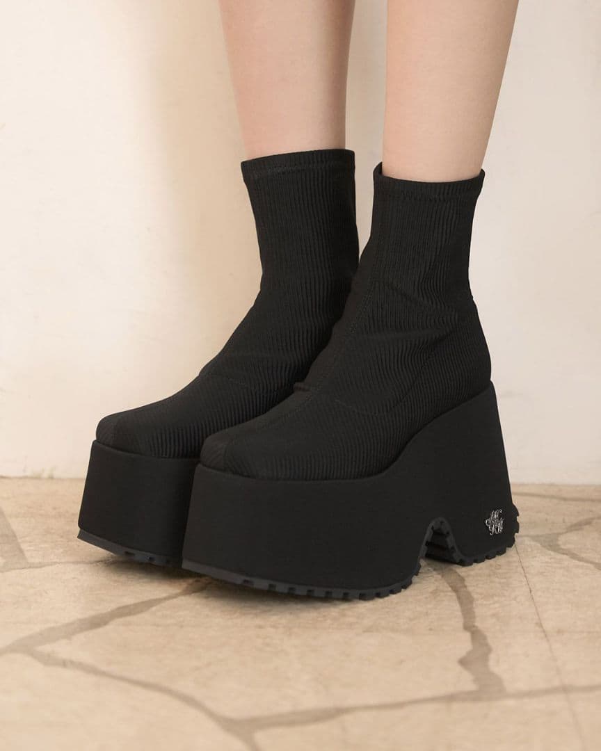 12cm盛れるショートブーツ