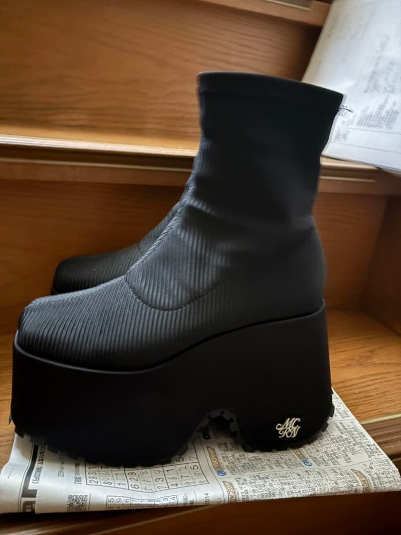 12cm盛れるショートブーツ