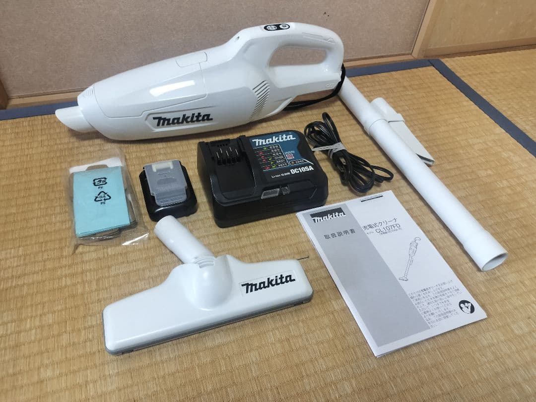 マキタ 充電式クリーナー ホワイト CL107FDSH 充電器付き