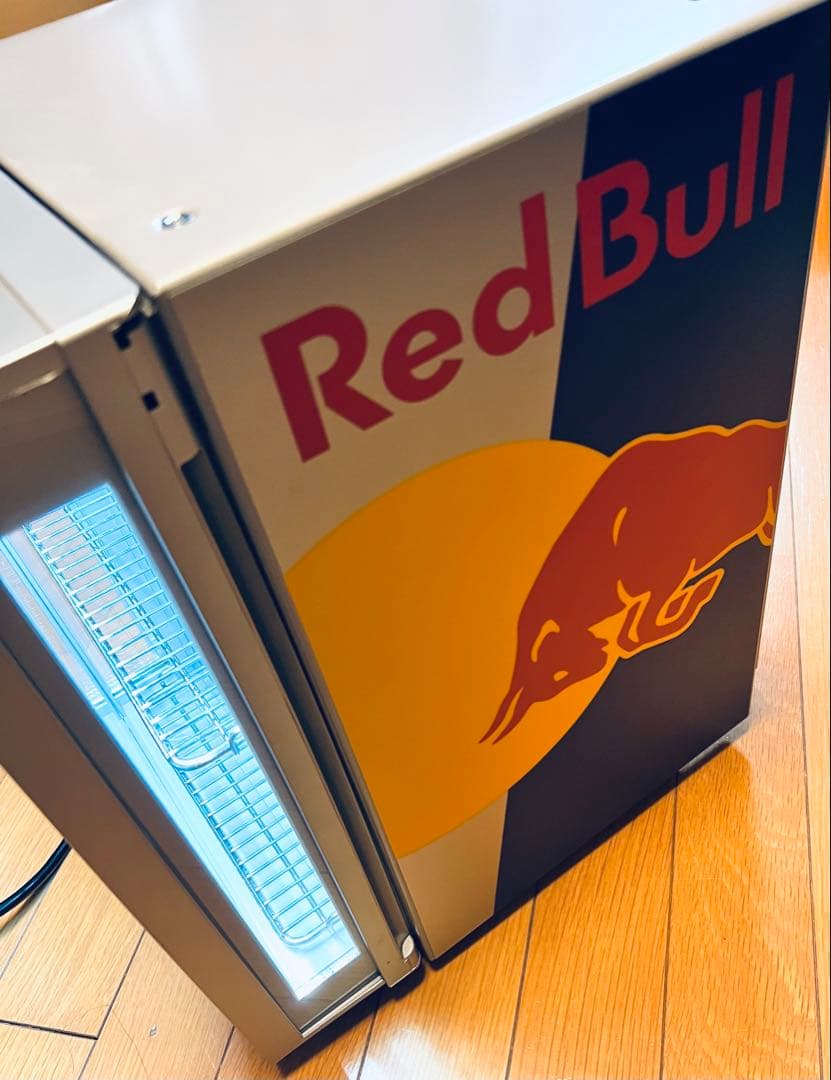 【新品未使用】 Red Bull レッドブル 卓上 冷蔵庫 ショーケース 非売品