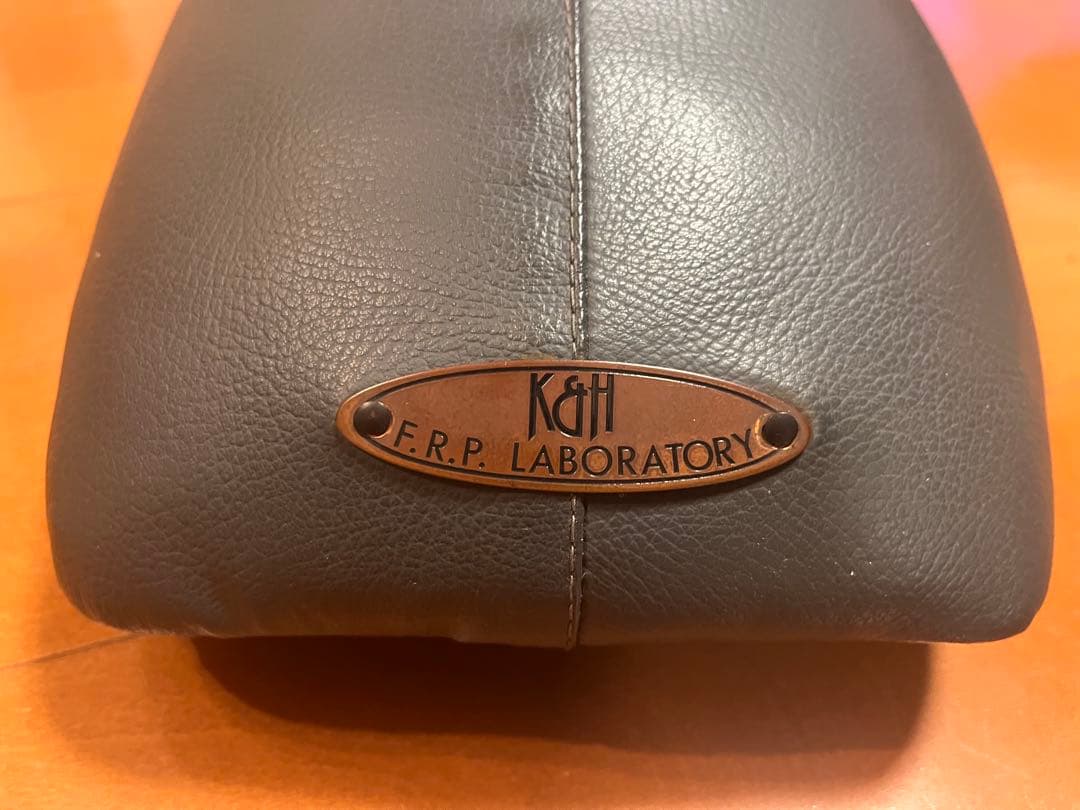 バイクシート ブラック テクスチャー仕上げ