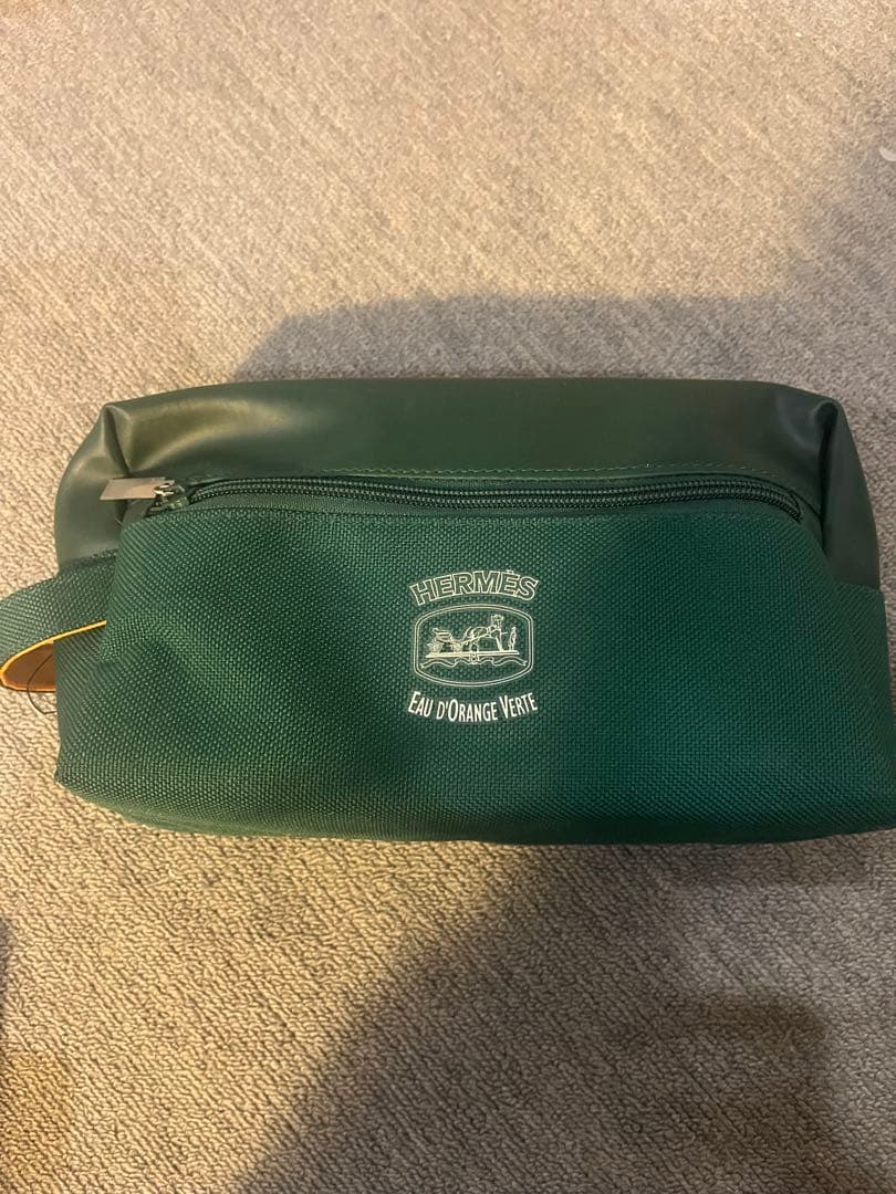 HERMES Eau d'Orange Verte メッセンジャーバッグ