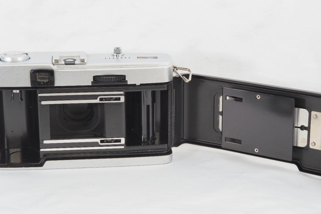 OLYMPUS TRIP 35 分解整備,清掃済 正常動作（赤ベロ出ます）113