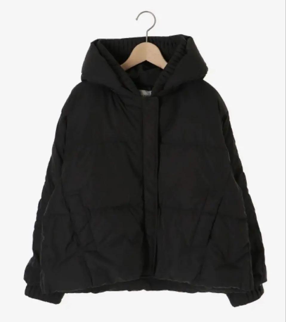 ルクールブラン　プリーツレイヤードフードショートダウン