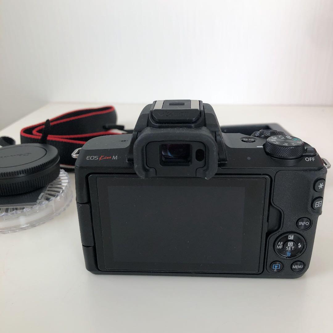 Canon EOS KISS M EF-M15-45 IS STM レンズキッ…
