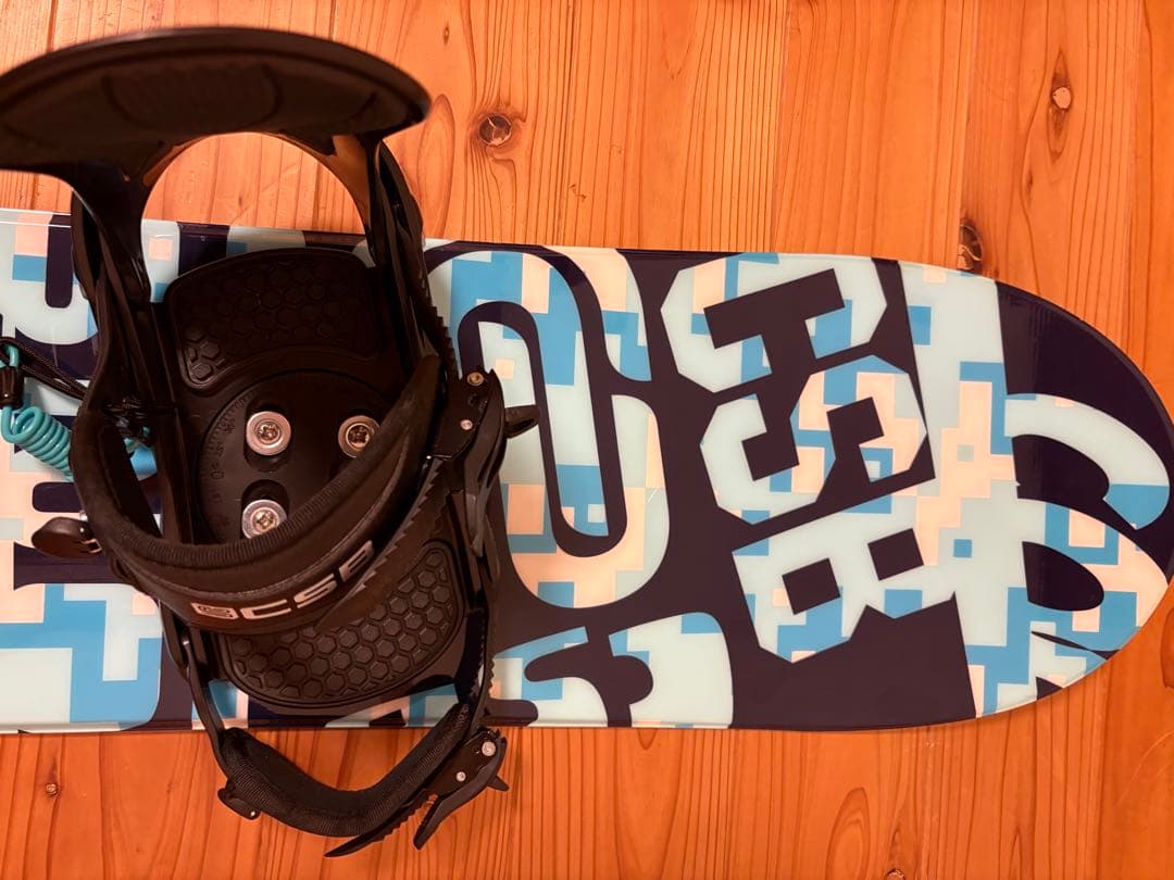 子供用CSBスノーボード133ビィンディングとBURTONブーツ24センチセット